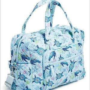 **ISO** Vera Bradley sea turtle weekender/duffel bag